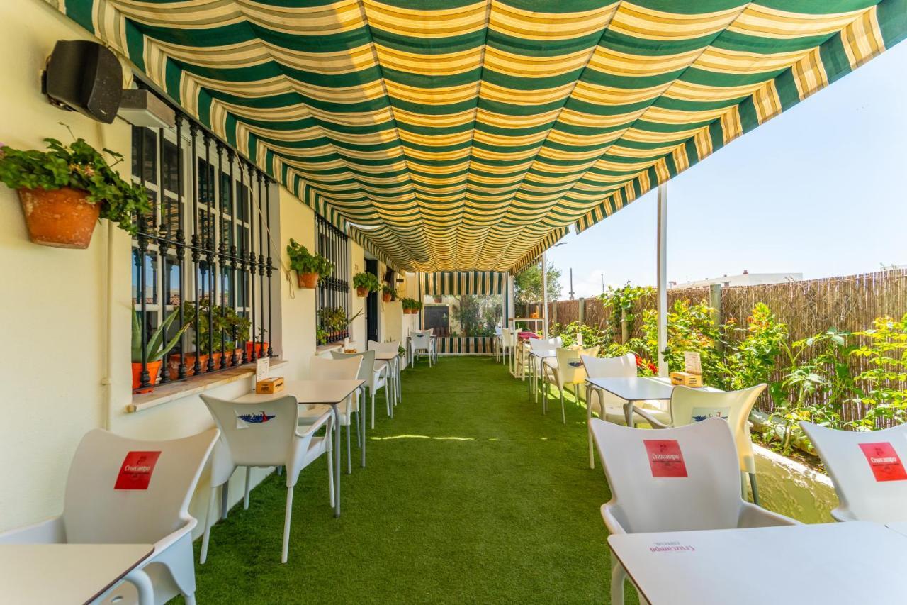 Hostal Miramar لوس كانيوس دي ميكا المظهر الخارجي الصورة