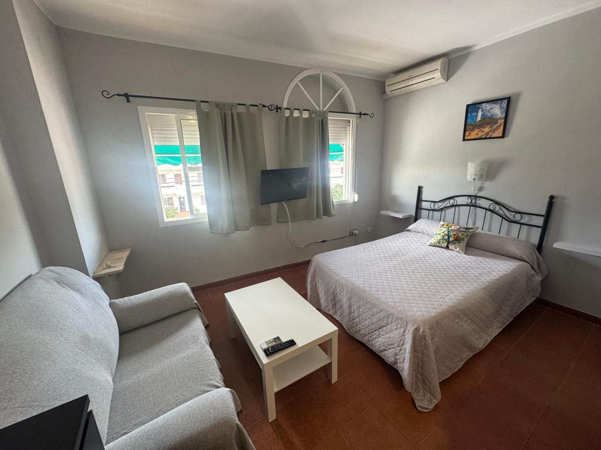 Hostal Miramar لوس كانيوس دي ميكا المظهر الخارجي الصورة