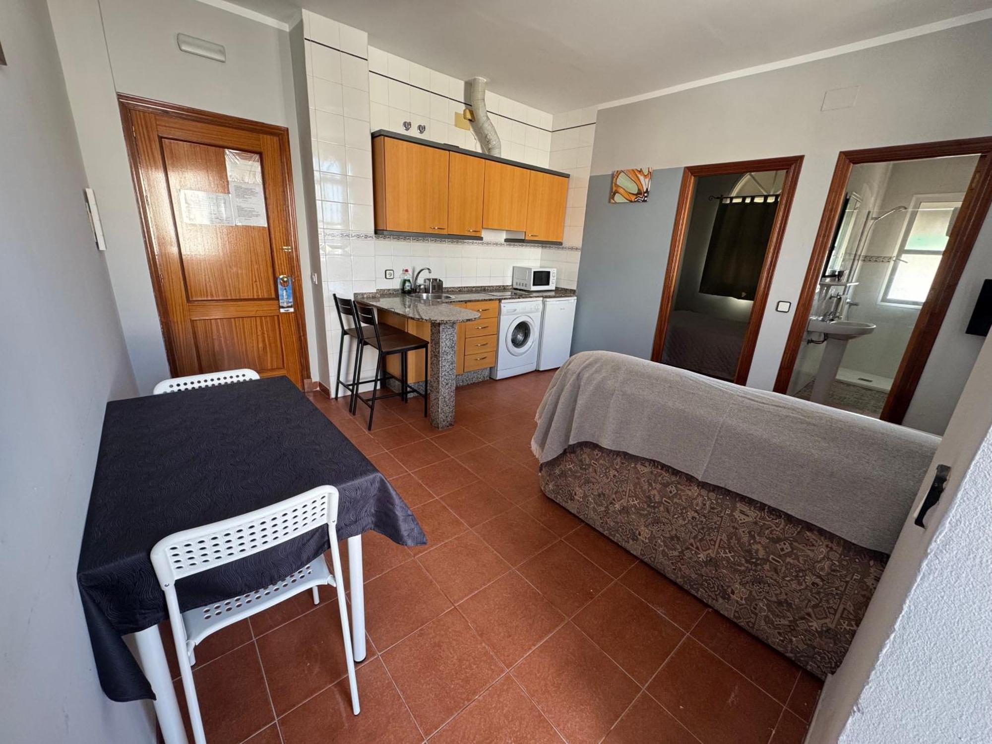 Hostal Miramar لوس كانيوس دي ميكا المظهر الخارجي الصورة