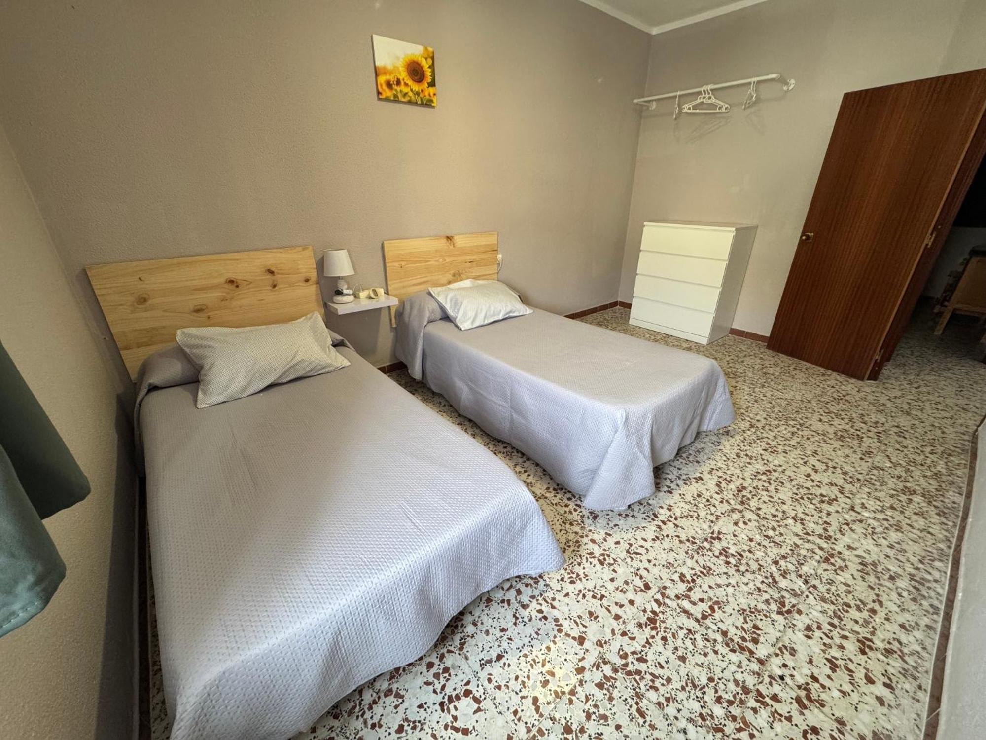Hostal Miramar لوس كانيوس دي ميكا المظهر الخارجي الصورة