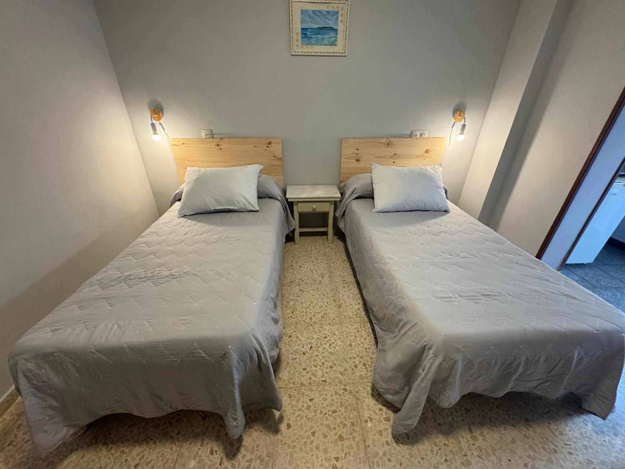Hostal Miramar لوس كانيوس دي ميكا المظهر الخارجي الصورة